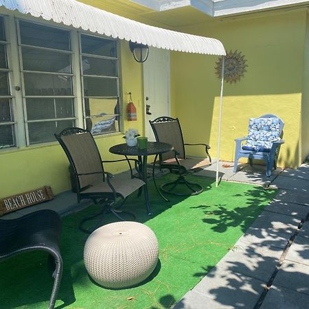 לייק וורת' 3 Bedroom House Fenced Backyard Private Patio Areas Grill Firepit Plenty Parking! Quick Access 10 Min To Beach Airport Delray West Palm מראה חיצוני תמונה