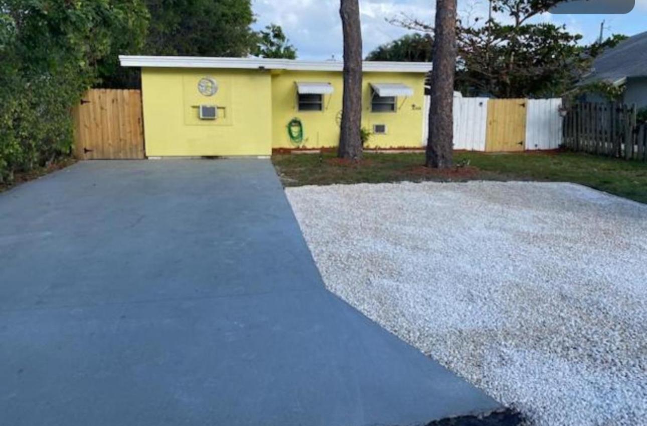 לייק וורת' 3 Bedroom House Fenced Backyard Private Patio Areas Grill Firepit Plenty Parking! Quick Access 10 Min To Beach Airport Delray West Palm מראה חיצוני תמונה